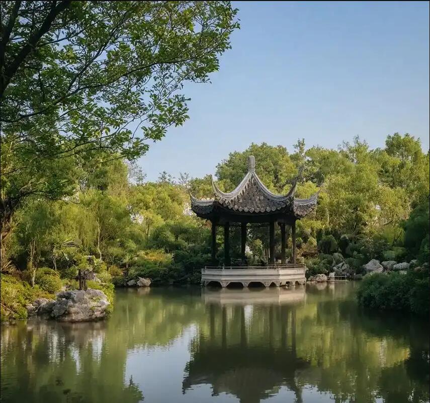 黄山屯溪雨珍培训有限公司